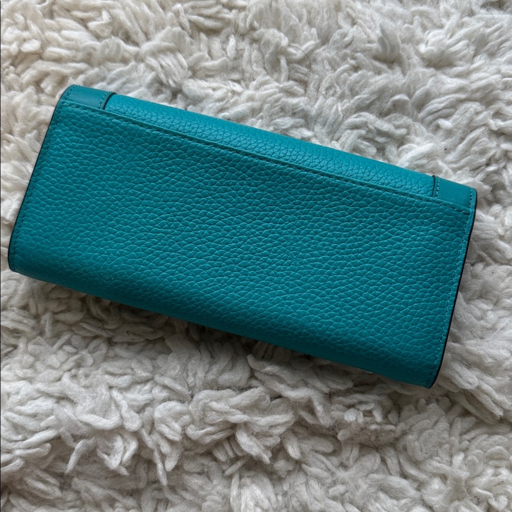 Coach Swagger Wallet - Picture 2 of 6